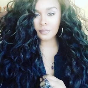 Meet your Posher, Maeghan